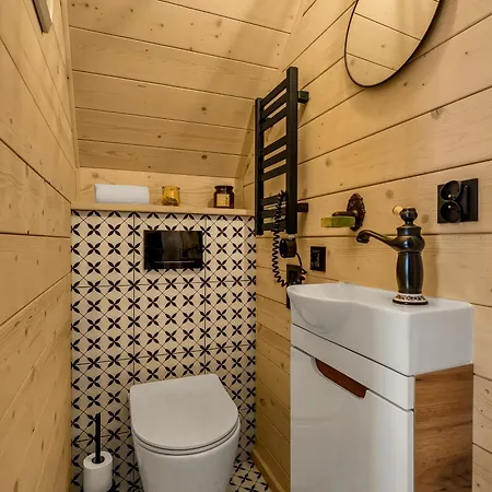 Semesterbostad Modern Zegrze - W Lesie, Sauna, Blisko Zalewu - By Rentujemy *