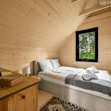 Holiday home Modern Zegrze - W Lesie, Sauna, Blisko Zalewu - By Rentujemy