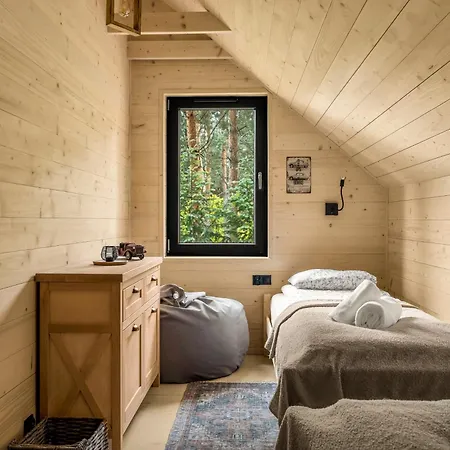 Semesterbostad Modern Zegrze - W Lesie, Sauna, Blisko Zalewu - By Rentujemy *